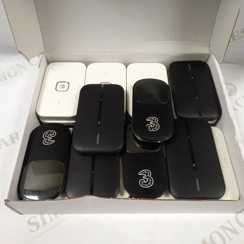 BOX OF 26 HUAWEI MOBILE WIFIS OF VARYING MODELS