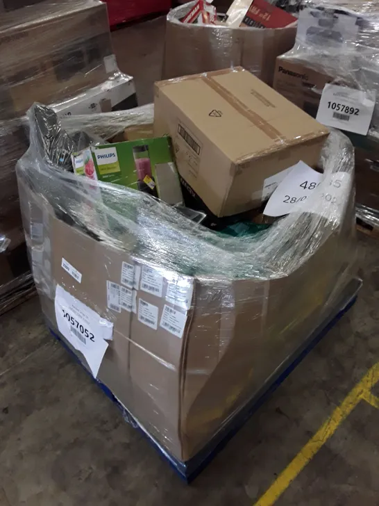 PALLET OF APPROXIMATELY 27 UNPROCESSED RAW RETURN HOUSEHOLD AND ELECTRICAL GOODS TO INCLUDE;