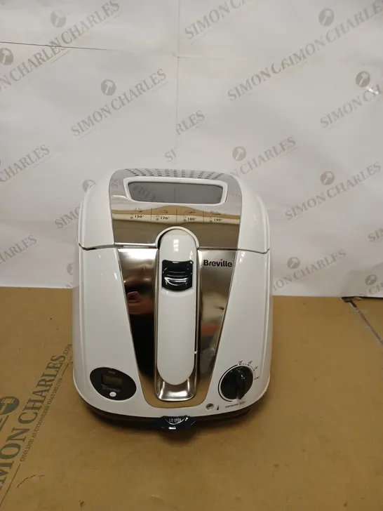 BREVILLE EASY CLEAN DIGITAL FRYER 