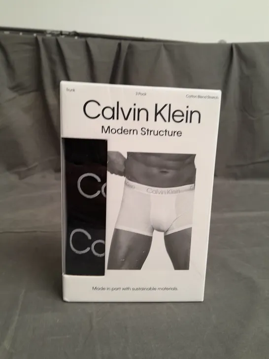 CALVIN KLEIN 3 PACK TRUNKS SIZE M 