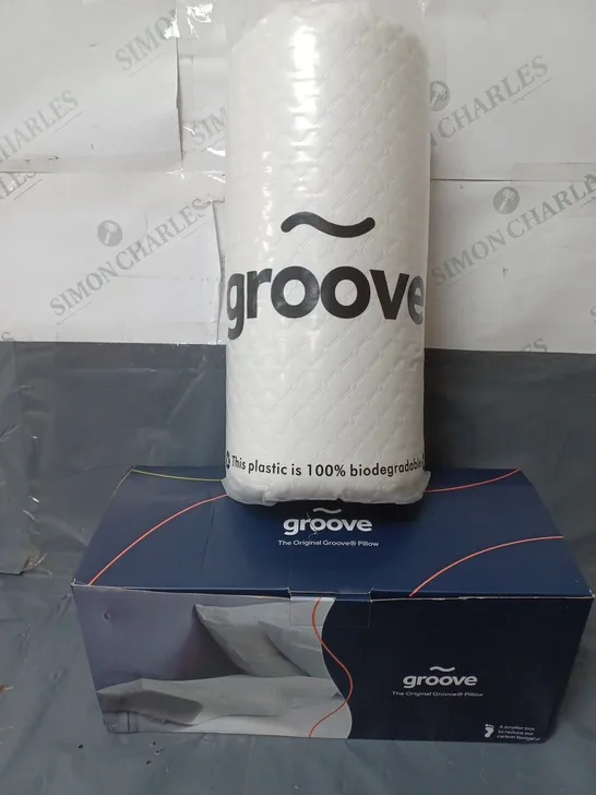 BOXED GROOVE MEMORY FOAM PILLOW