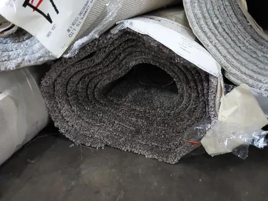 ROLL OF QUALITY EC HEARTLAND ULTRA KEMPSEY CARPET // SIZE: APPROXIMATELY 4.5 X 5m