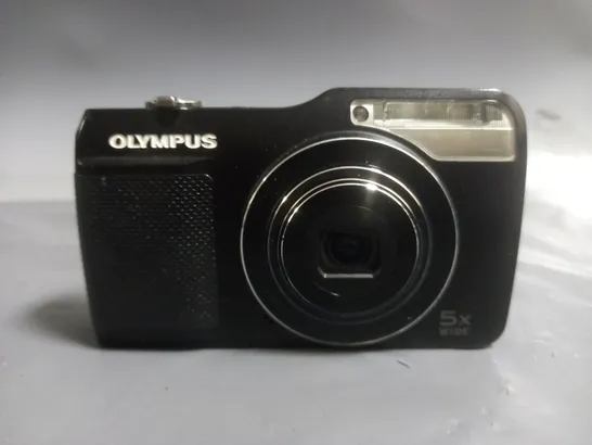 OLYMPUS VG-170 CAMERA 