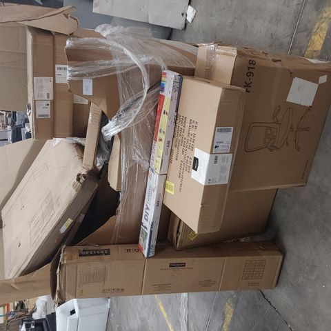 PALLET OF ASSORTED ITEMS TO INCLUDE: BOXED BLACK OFFICE CHAIR, BOXED VIDA DESIGNS ARLINGTON RADIATOR COVER, DIY PAINTING BY NUMBERS