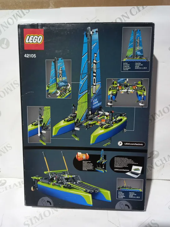 LEGO TECHNIC 42105 CATAMARAN 2-IN-1