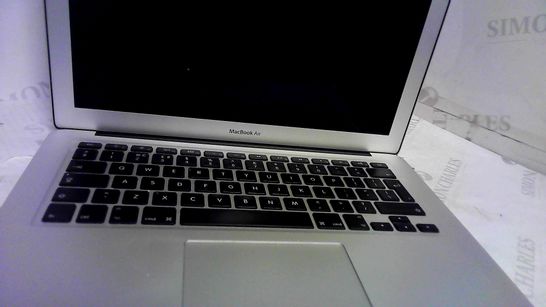 SILVER APPLE MACBOOK AIR CORE I5 128GB