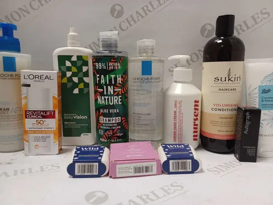 LOT OF APPROX 10 ASSORTED BEAUTY PRODUCTS TO INCLUDE L'OREAL DAILY ANTI-UV FLUID, FAITH IN NATURE SHAMPOO. NURSEM HAND CREAM, ETC 