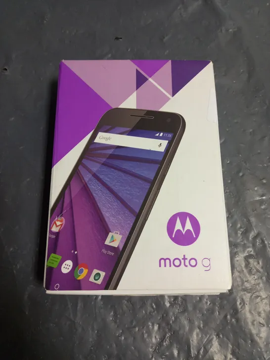 BOXED MOTO G 3RD GEN MOBILE PHONE 