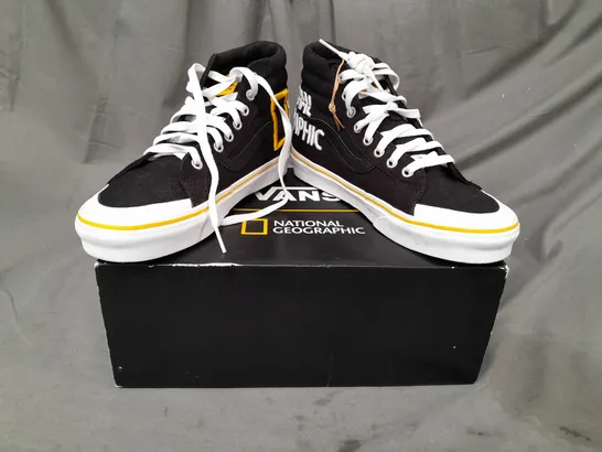 BOXED PAIR OF VANS NATION GEOGRAPHIC SK8-HI REISSUE 13 SHOES IN BLACK UK SIZE 5.5