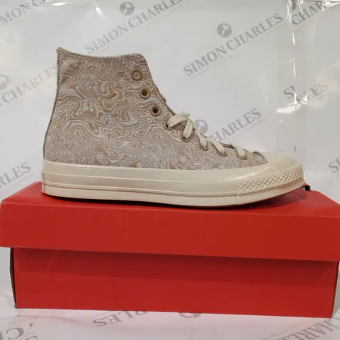 BOXED PAIR OF CONVERSE  HI-TOP SHOES IN OAT MILK/NOMAD KHAKI UK SIZE 7