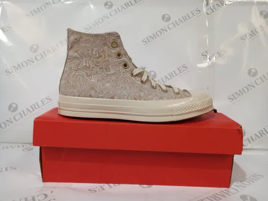 BOXED PAIR OF CONVERSE  HI-TOP SHOES IN OAT MILK/NOMAD KHAKI UK SIZE 7