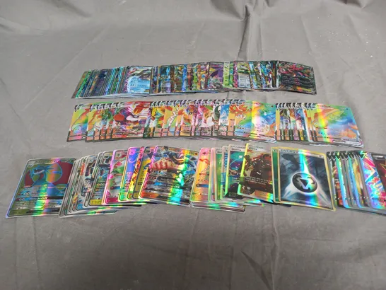 LARGE ASSORTMENT OF COLLECTABLE POKEMON TRADING CARDS