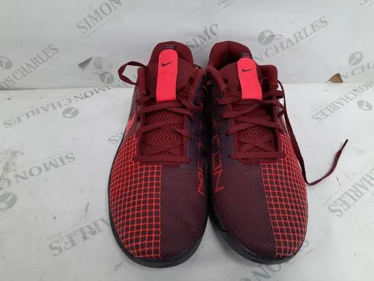 BOXED PAIR OF NIKE REACT METCON TRAINERS IN MAROON/ORANGE - UK 11.5