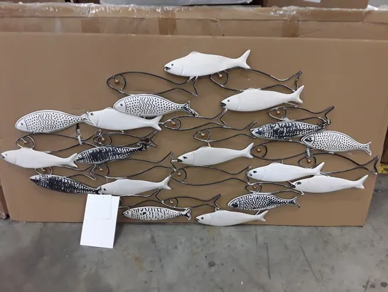 BOXED METAL SHOAL OF FISH WALL DECOR