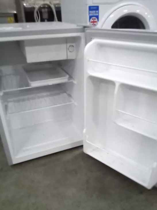 LOGIK FREESTANDING MINI FRIDGE LTT68S20