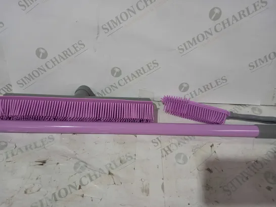 DESIGNER EXTENDABLE BRUSH IN LILAC COLOUR