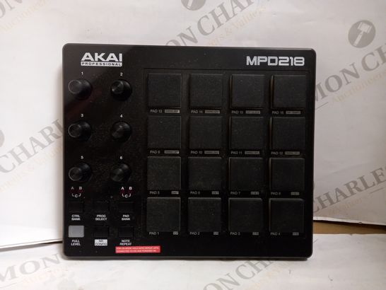 AKAI MPD218 MIDI PAD CONTROLLER - NO WIRES OR ACCESSORIES