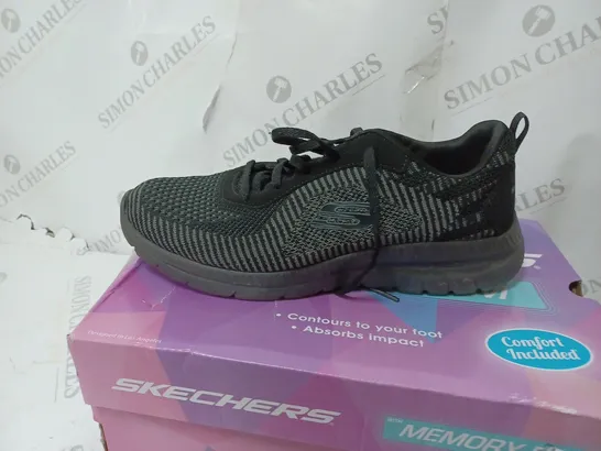 BOXED SKECHERS SIZE 6 BLACK ARCH FIT LACE UP SPORTS TRAINERS 