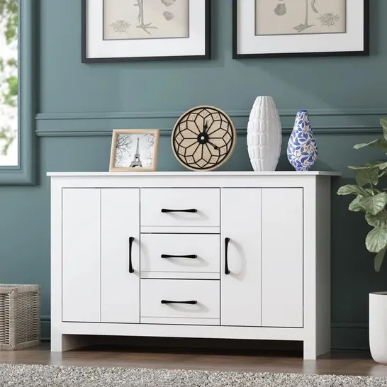 BOXED LIMESTONE 119CM WIDE 2 DOOR 3 DRAWER SIDEBOARD - WHITE (1 BOX)