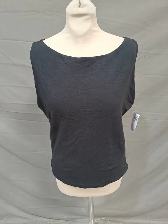 ABERCROMBIE & FITCH SLEEVELESS TOP IN BLACK SIZE XL