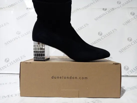 BOXED DUNE LONDON BLACK MICRO FIBRE JEWEL HEEL SHOES - SIZE 7