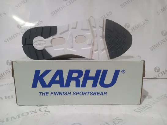 BOXED PAIR OF KARHU SHOES IN MULTICOLOUR UK SIZE 7