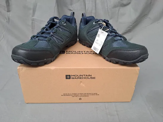 BOXED PAIR OF MOUNTAIN WAREHOUSE OUTDOOR III WALKING SHOES IN GREEN/BLUE UK SIZE 9