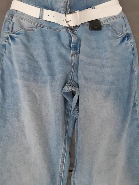 SIMPLY BE JEANS IN BLUE SIZE UNSPECIFIED