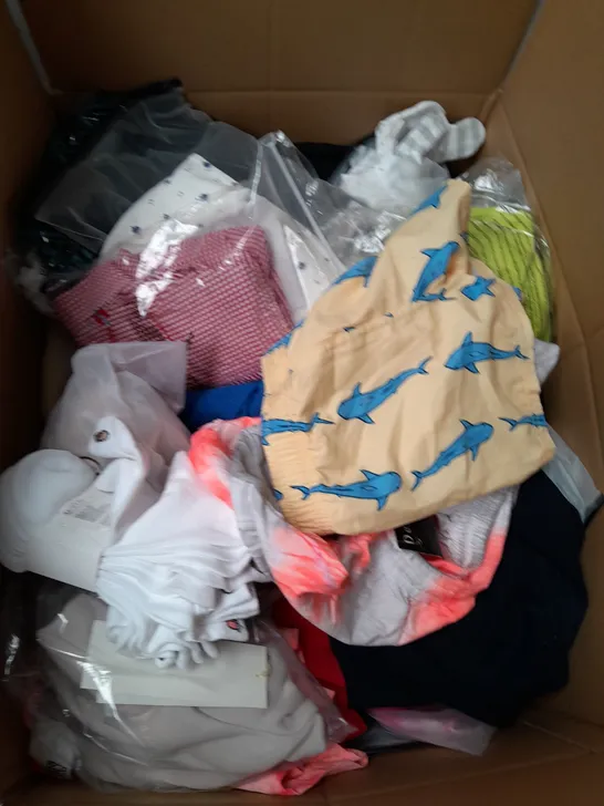 BOX OF APPROXIMATELY 35 ASSORTED KIDS CLOTHING ITEMS TO INCUDE - TROUSERS , SHIRT , SHORTS ETC