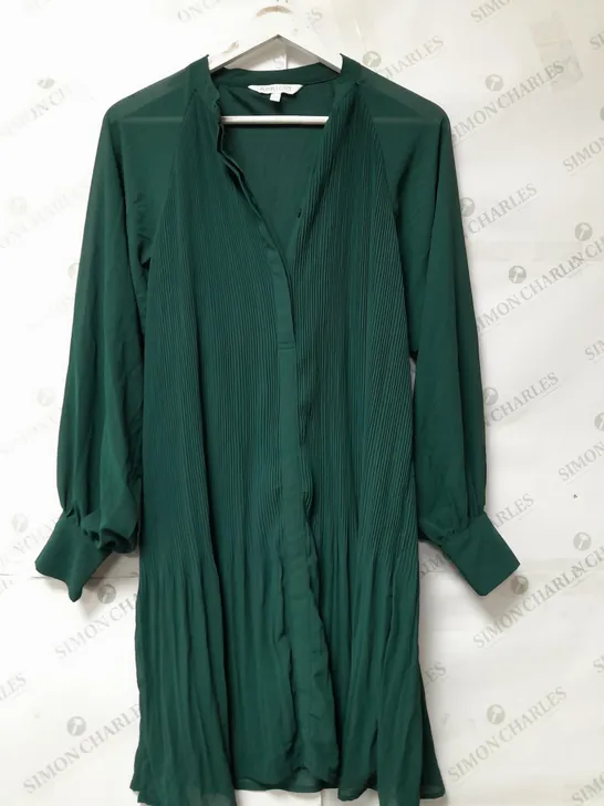 APRICOT LADIES PLISSE DRESS GREEN SIZE 10