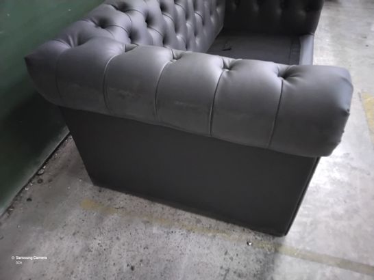 DESIGNER GREY LEATHER TWO SEATER CHESTERFIELD SOFA 