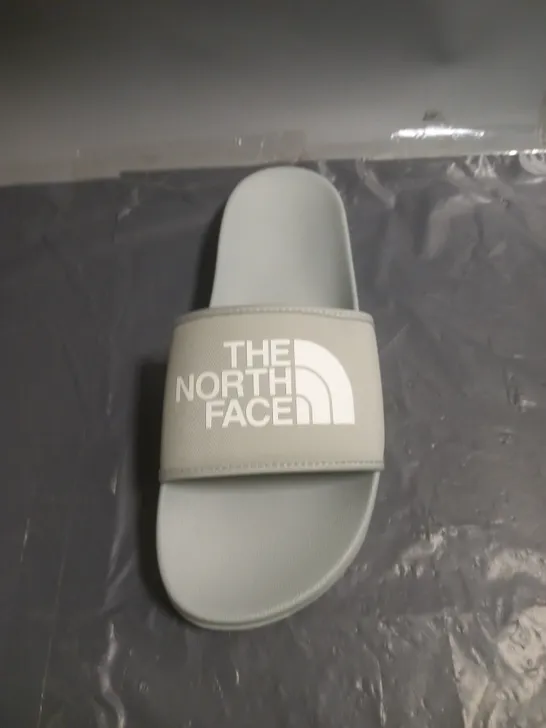 THE NORTH FACE MENS SLIDERS GREY