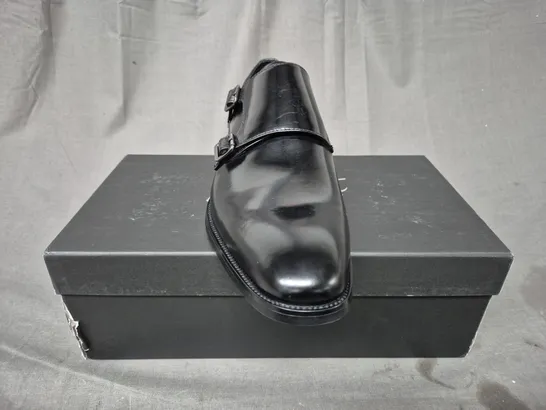 BOXED PAIR OF JOHN WHITE MONKTON SHOES IN BLACK UK SIZE 9