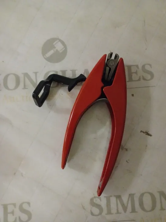 CLIPPERPRO 2.0 NAIL CLIPPERS, RED