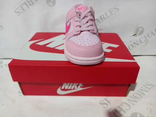 BOXED PAIR OF NIKE DUNK LOW CHILDREN'S SHOES IN PINK UK SIZE 6.5