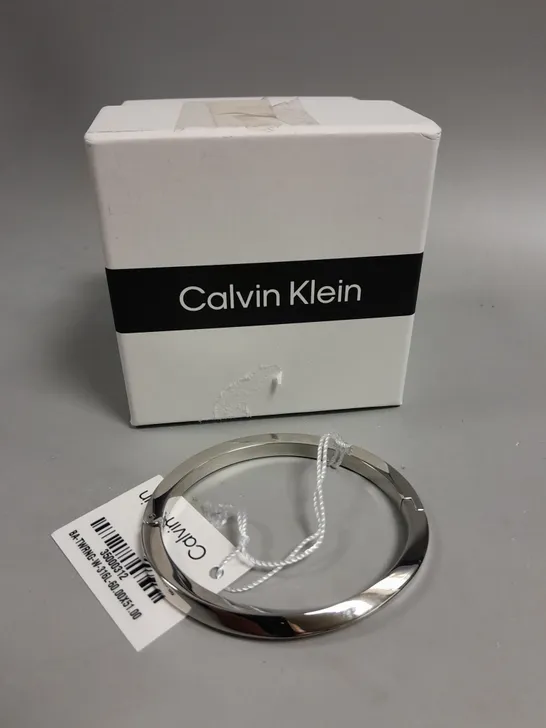 CALVIN KLEIN TWISTED RING BANGLE