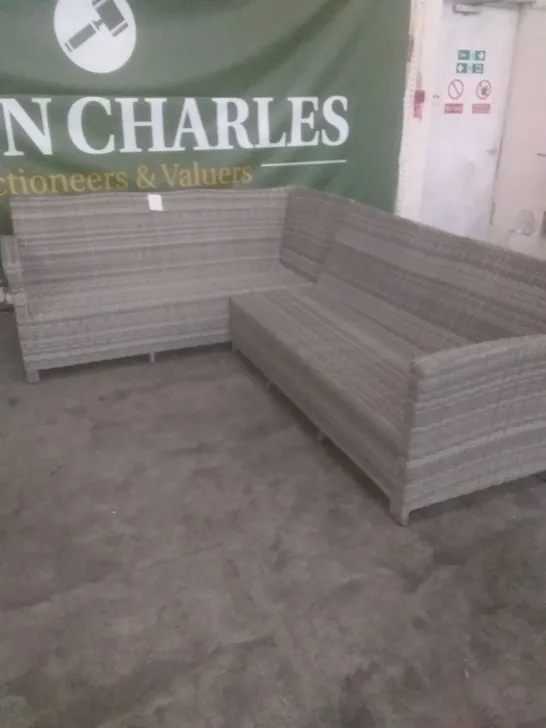 RATTAN EFFECT CORNER SOFA 