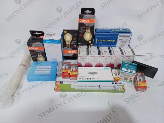 BOX TO CONTAIN APPROX. 15 X ASSORTED BULBS & LIGHTING PRODUCTS. BRANDS & SPECIFICATIONS VARY - COLLECTION ONLY