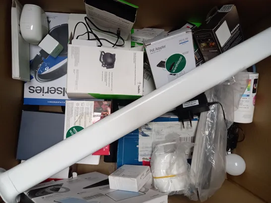 BOX OF APPROXIMATELY 10 ASSORTED ELECTRICAL ITEMS TO INCLUDE SINGLED SMART LED LIGHT BULBS, QUAD LOCK IPHONE 12 PRO MAX BIKE KIT, SONY WIRELESS STEREO HEADPHONE SYSTEM, ETC - COLLECTION ONLY