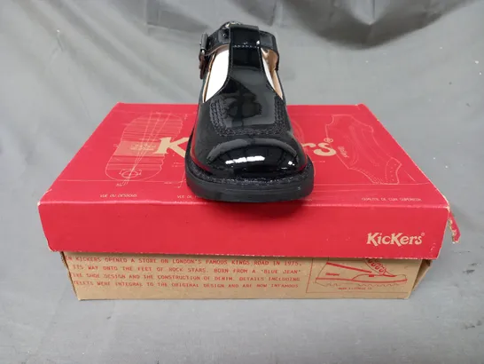 BOXED PAIR OF KICKERS SHOES IN GLOSSY BLACK EU SIZE 34