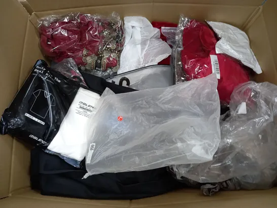 BOX OF APPROXIMATELY 25 ASSORTED CLOTHING ITEMS TO INCUDE - TIGHTS,  JUMPERS , T-SHIRTS , TROUSERS,ECT 