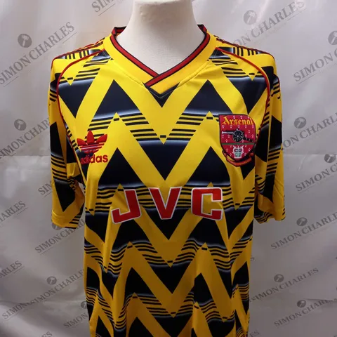 ARSENAL FC AWAY RETRO JERSEY SIZE M