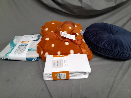 LARGE BOX OF ASSORTED ITEMS TO INCLUDE DUVET SETS, THROWS AND CUSHIONS