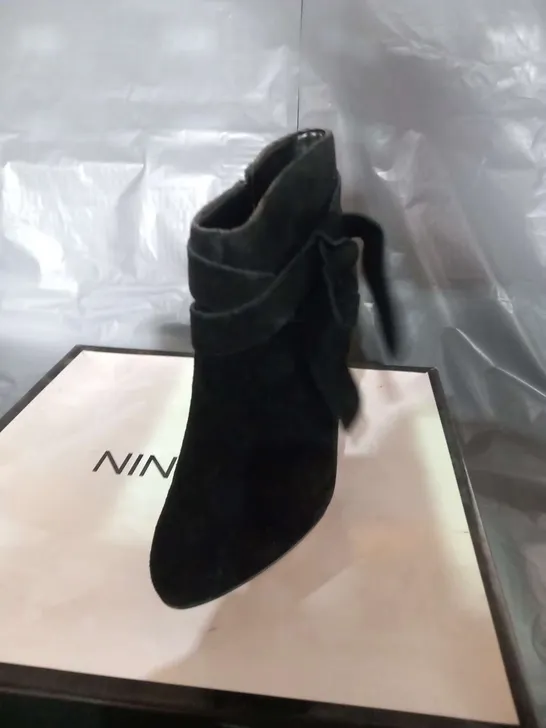 BOXED NINE WEST BLACK SIZE 3