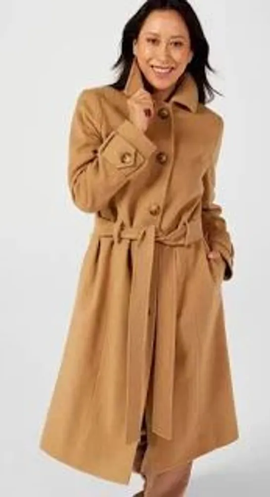 BOXED HELENE BERMAN COAT IN CAMEL SIZE 10