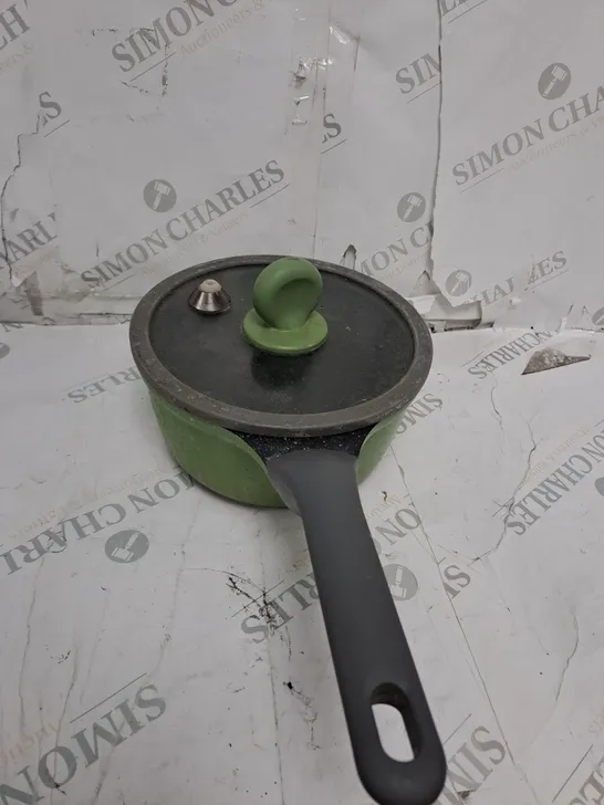 GREEN METAL COOKING PAN 