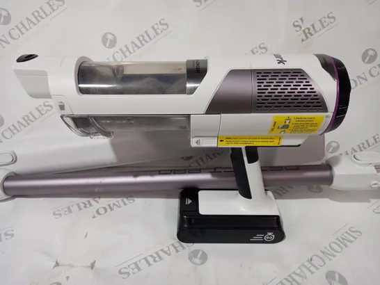 BOXED SHARK CORDLESS DETECT PRO VACUUM CLEANER