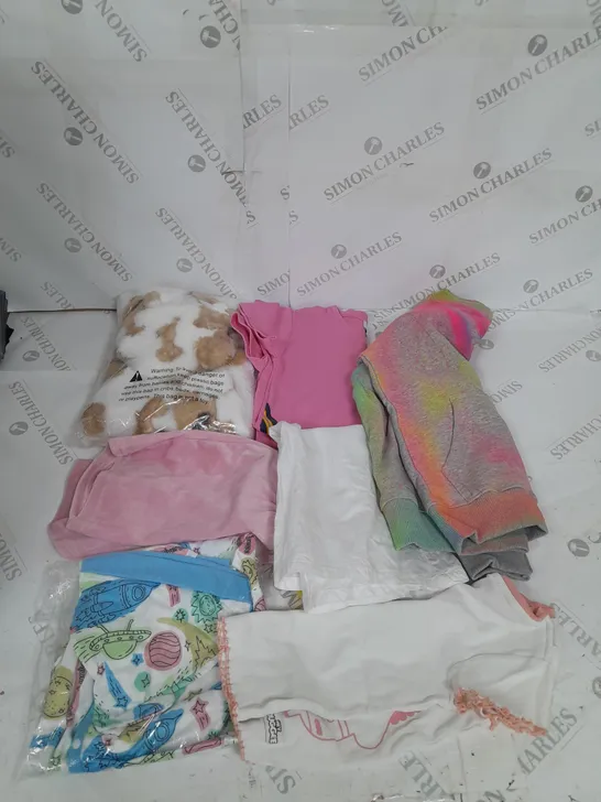 BOX OF ASSORTED CHILDRENS CLOTHING VARYING IN SIZE/COLOUR/STYLE TO INCLUDE:  TOPS, DRESSES, JUMPERS