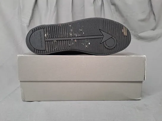 BOXED PAIR OF ANDROID HOMME SHOES IN BLACK SIZE 8