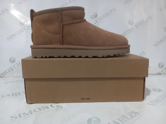 BOXED PAIR OF UGG CLASSIC ULTRA MINI SHOES IN CHESTNUT UK SIZE 4